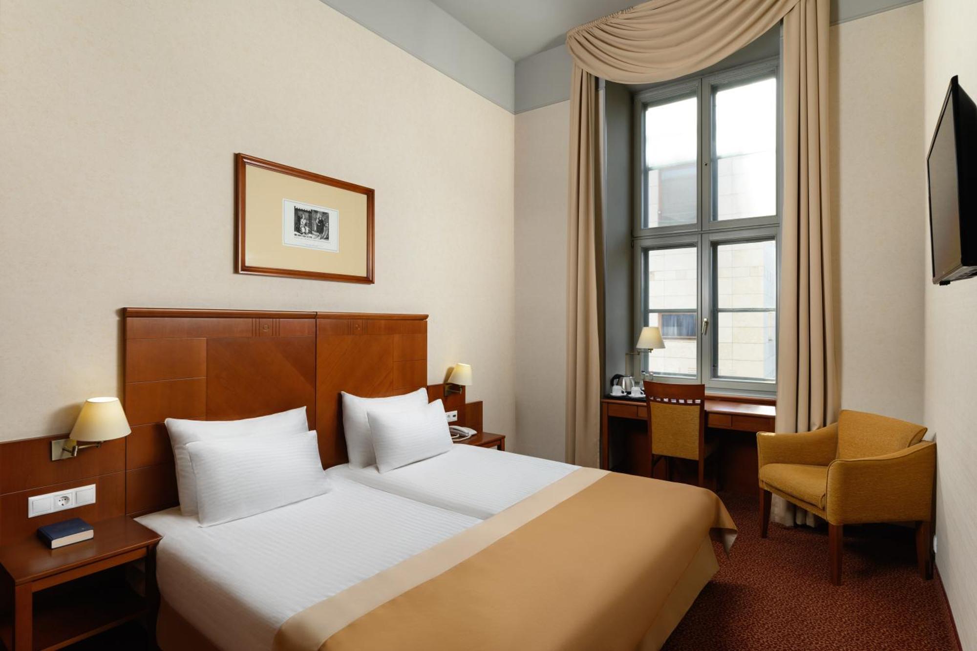 Mercure Szekesfehervar Magyar Kiraly Exterior photo