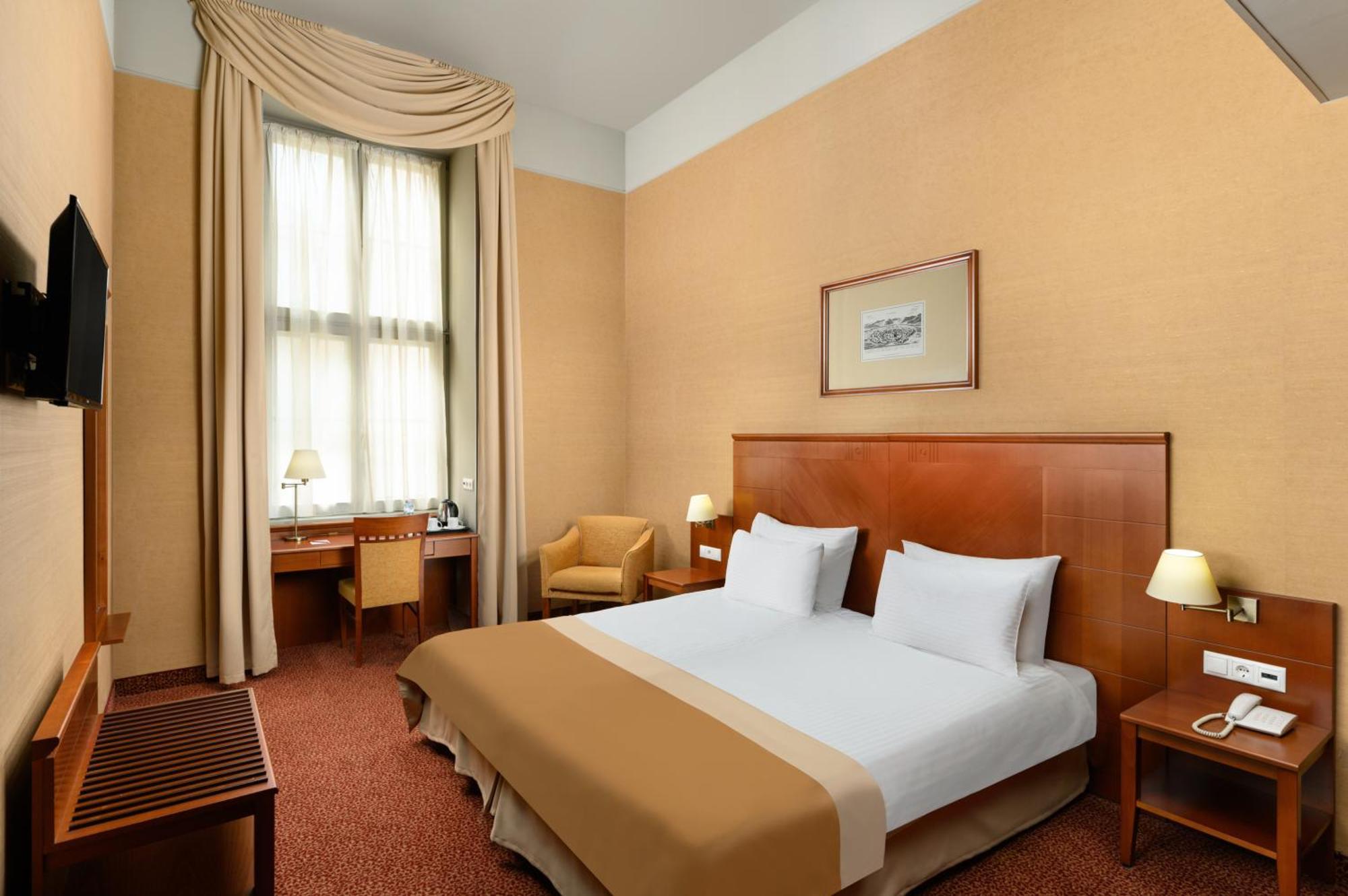 Mercure Szekesfehervar Magyar Kiraly Exterior photo